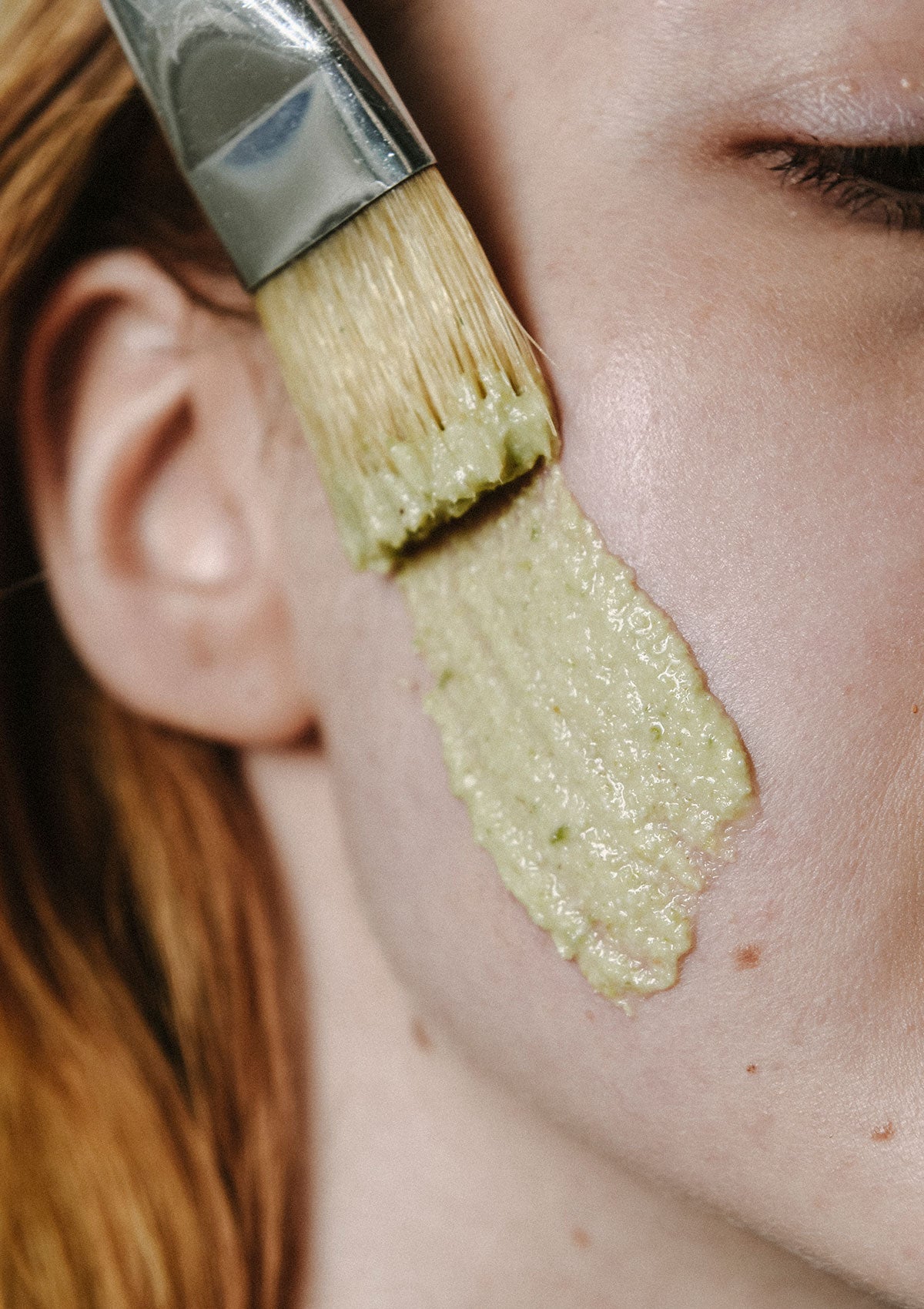 Yeast face mask in action – Niki Newd® Spruce Sprout Mask deeply cleanses, purifies, and balances oily or congested skin.