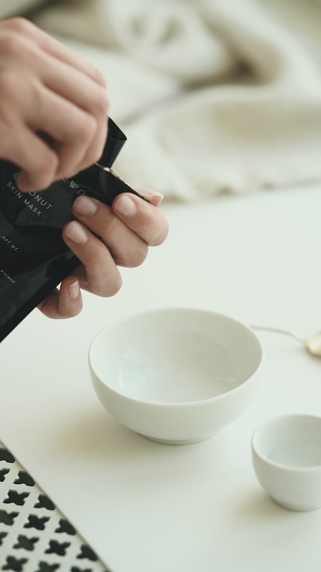 Niki Newd® Coconut Skin Mask – handmade coconut face mask that deeply nourishes dry skin and restores its natural glow.