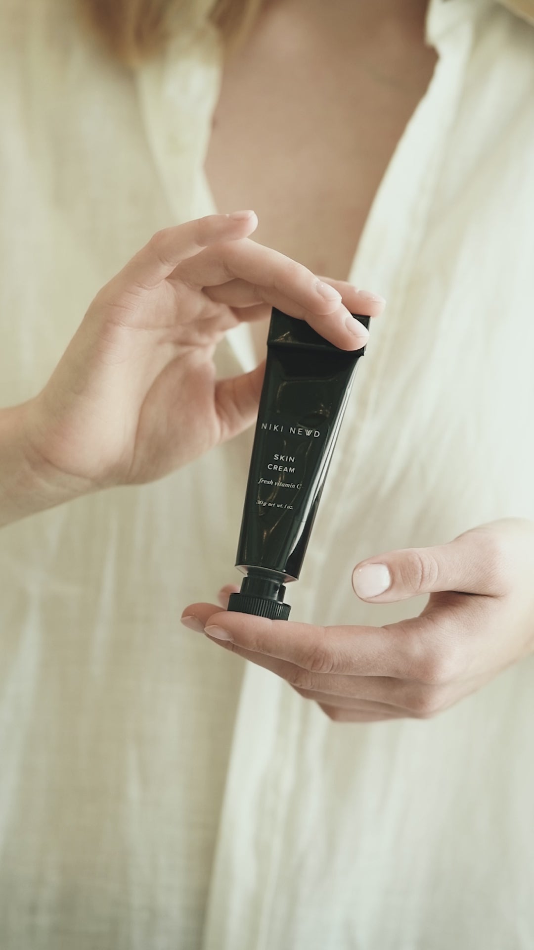 Award-winning Niki Newd® Skin Cream – gentle antioxidant cream for face and eye area, ideal for nourishing skin aged 30 and over.