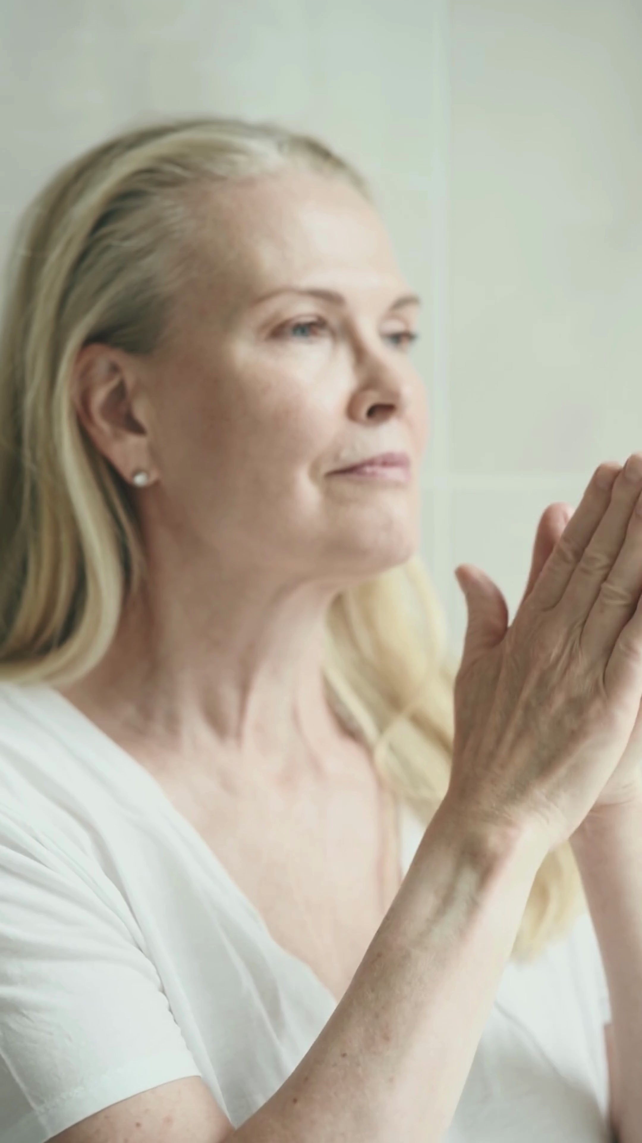 How to use Niki Newd® Skin Butter – natural antioxidant cream that works as a face, eye, and day-to-night moisturizer.