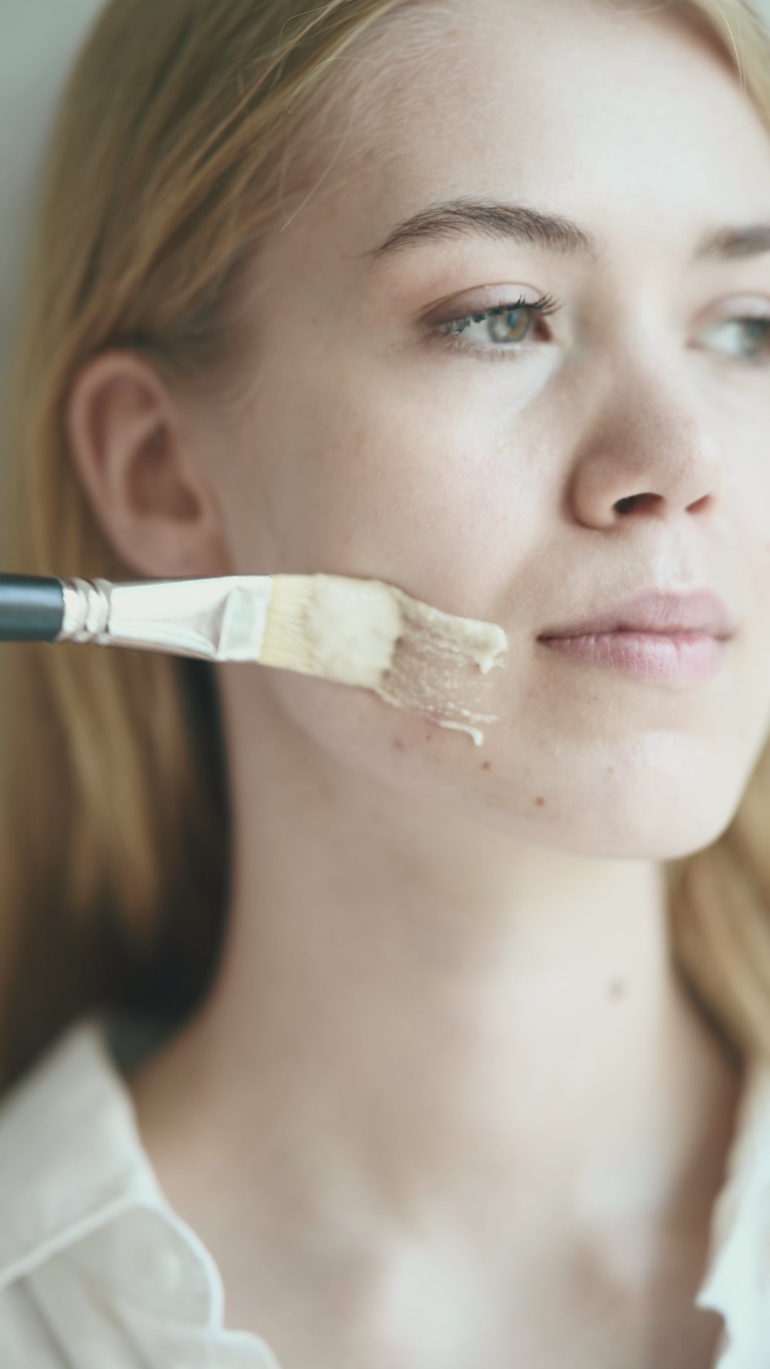 Niki Newd® Betaglucan Mask with colloidal oats – natural anti-age treatment that soothes and nourishes sensitive and mature skin.