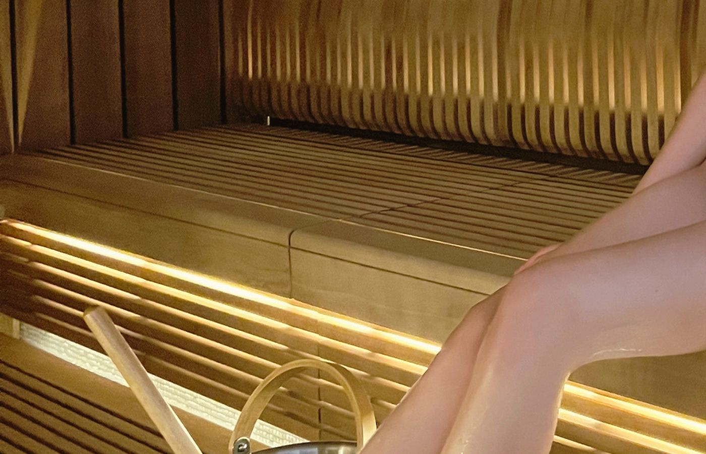 Niki Newd Sauna Ritual yhdistää suomalaisen saunaperinteen ja pohjoismaisen tuorekosmetiikan.