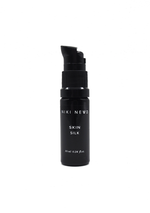 Niki Newd® Skin Silk – puhdas, vegaaninen kasvoöljyseerumi, käsintehty Suomessa tuoreista raaka-aineista.